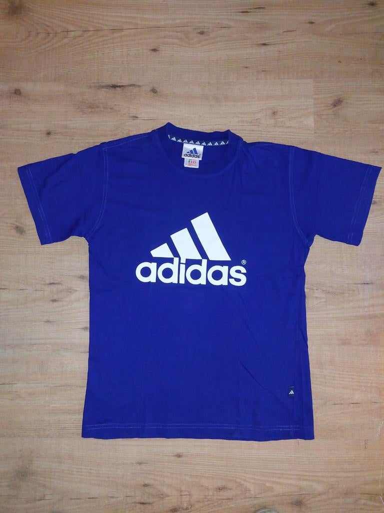 Adidas Nike sportshirts, Gedragen, Algemeen
