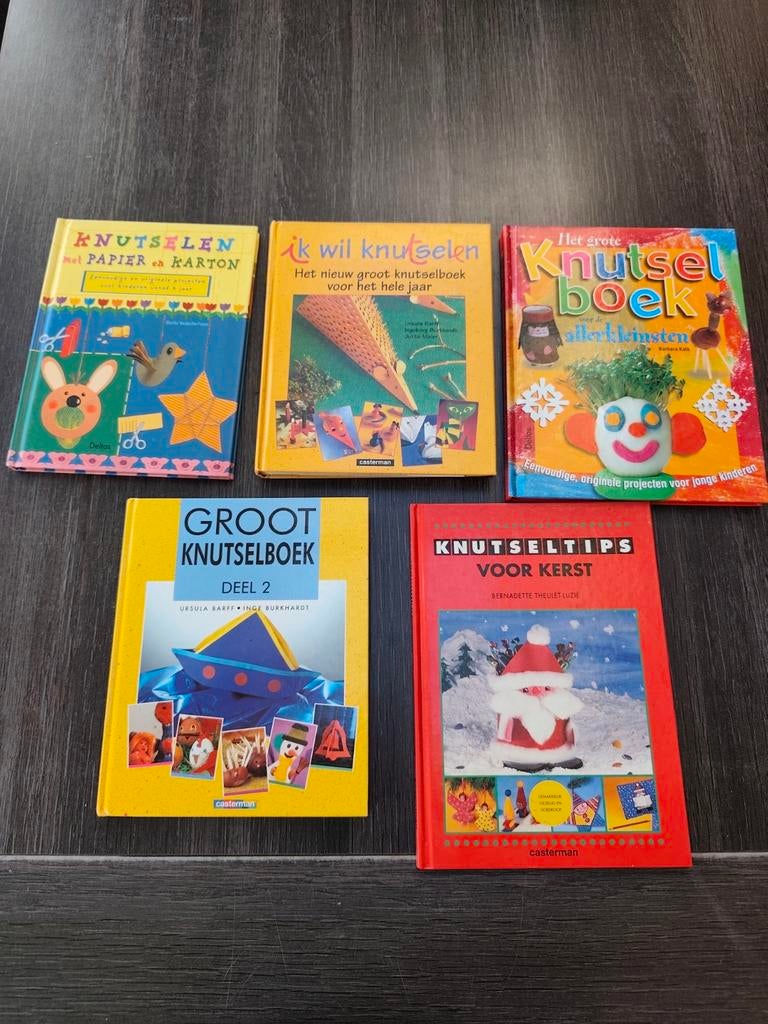 Knutselboeken, Enlèvement