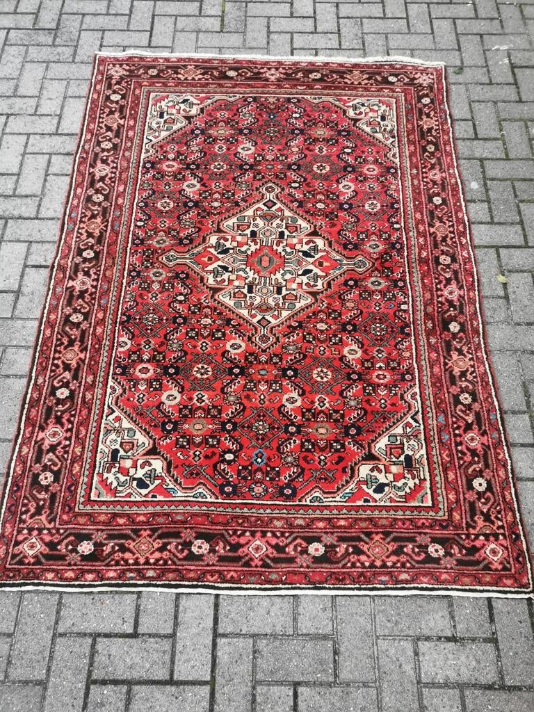 Vintage handgeknoopte wollen tapijt Hisseinabad Iran, Ophalen, Gebruikt