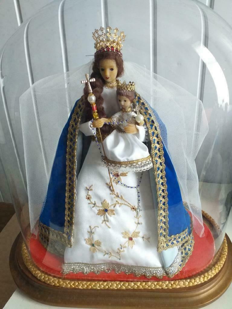 Glazen stolp met daaronder een wassen “Onze-Lieve-Vrouw met, Antiek en Kunst, Ophalen