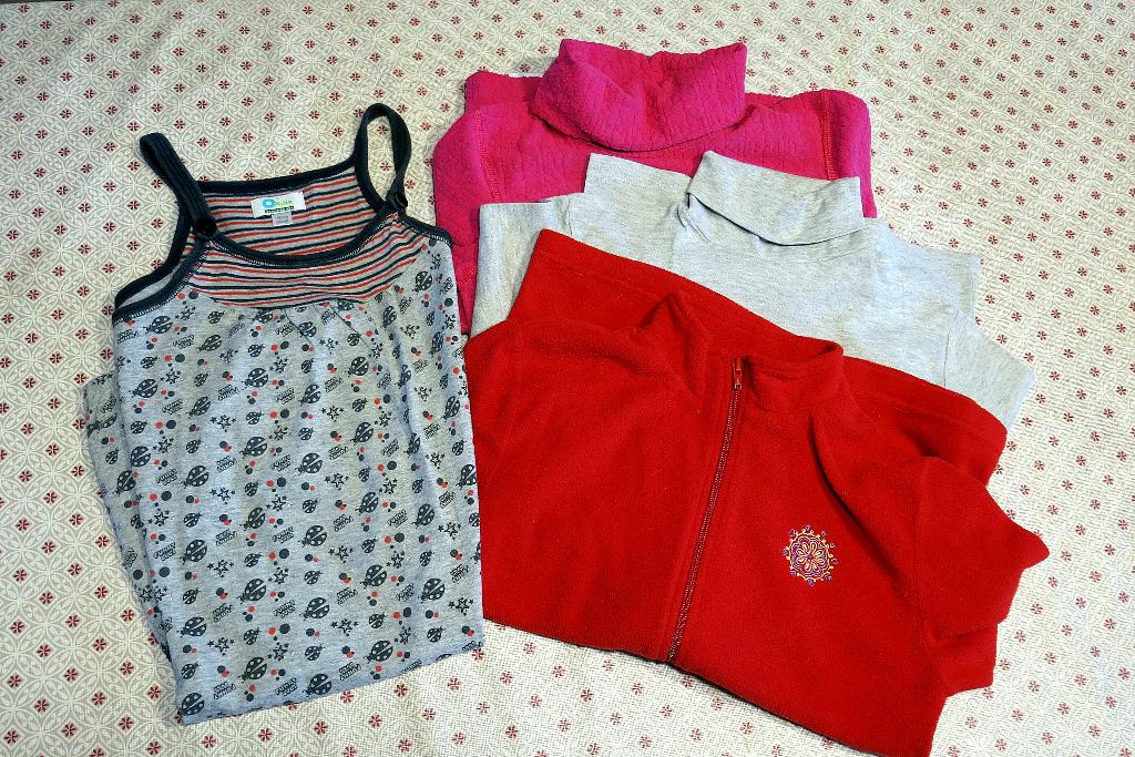 Lot robe coccinelles, 12 ans (152), TBE, Kinderen en Baby's, Kinderkleding | Maat 152, Zo goed als nieuw, Meisje, Setje, Ophalen of Verzenden