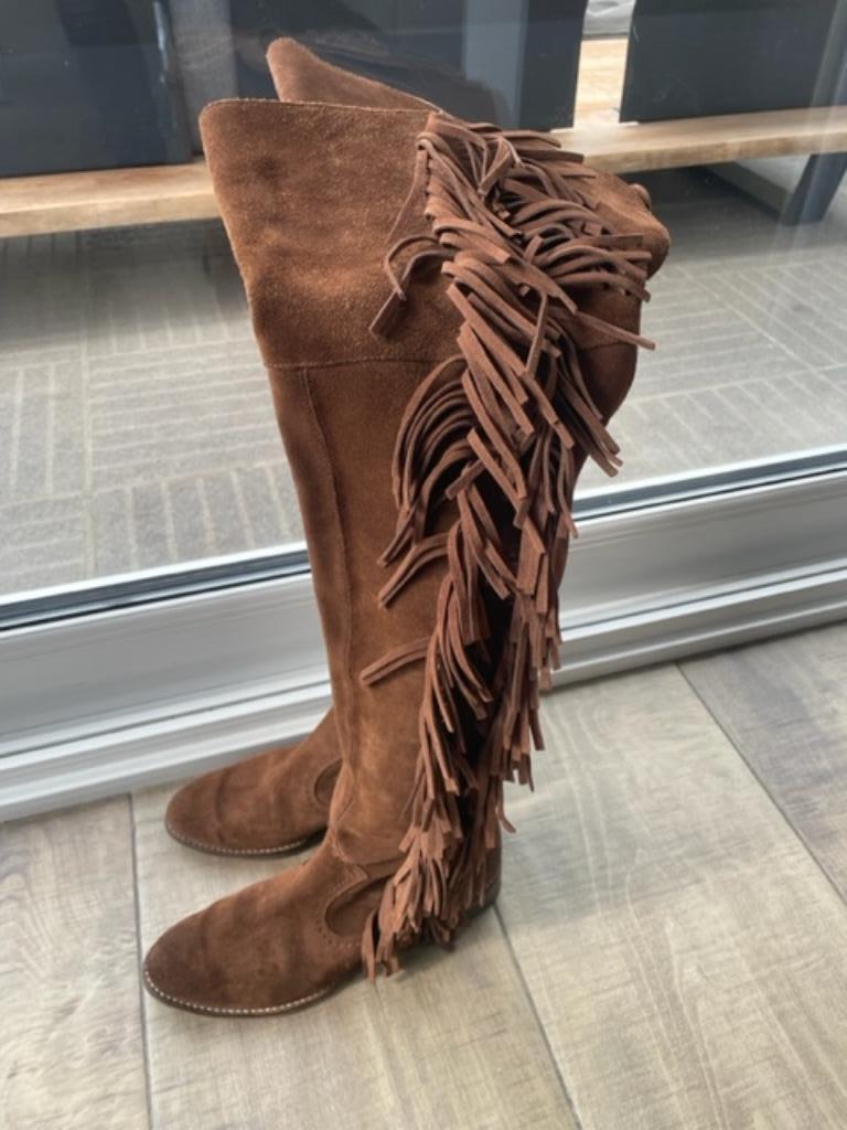 Lange Laarzen bruin M38  ALS NIEUW, Kleding | Dames, Schoenen, Hoge laarzen, Bruin, MTNG, Ophalen of Verzenden