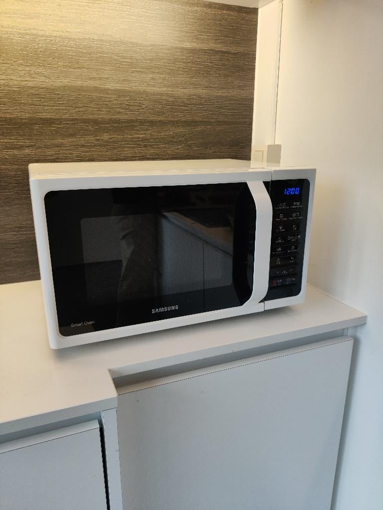 Samsung MC28H5015AW 28L Combi-magnetron – Perfecte staat!, Croustillant, Comme neuf, Enlèvement, 45 à 60 cm