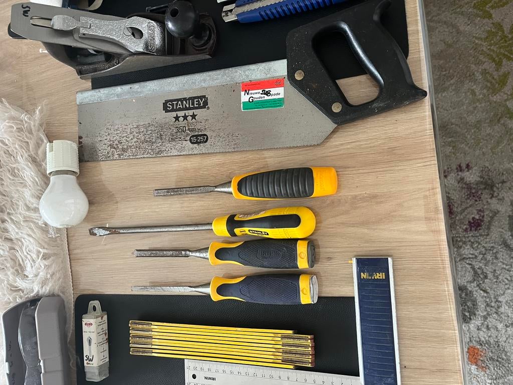 Valise à outils avec outils 30,00€, Enlèvement, Comme neuf