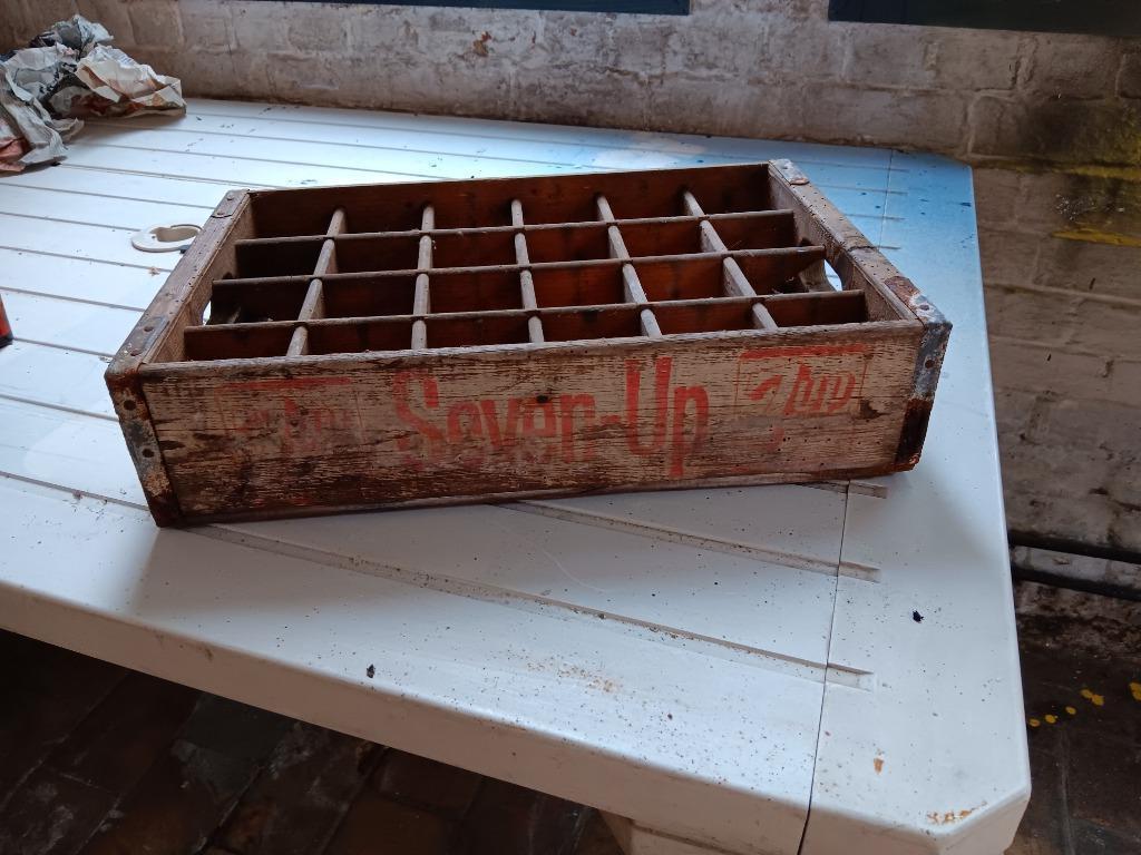 Oude houten bak Seven Up limonade, Verzamelen, Merken en Reclamevoorwerpen, Ophalen of Verzenden, Gebruikt, Gebruiksvoorwerp