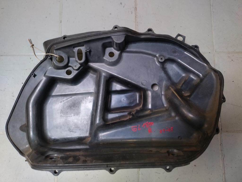 honda goldwing 1800 van '01-'05 binnenzijde rechter koffer, Motoren, Onderdelen | Honda, Ophalen of Verzenden, Gebruikt