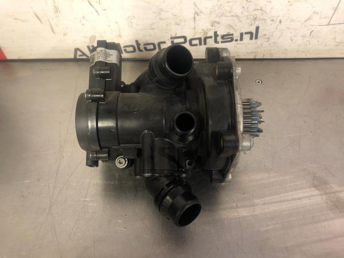Pompe à eau d'un Audi A4, -, 3 mois de garantie, Audi, Utilisé