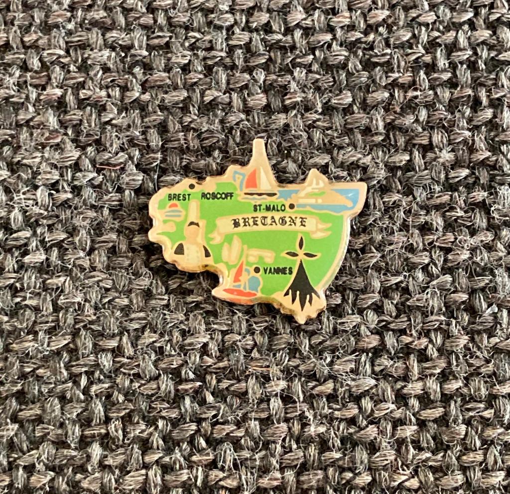 PIN - BRETAGNE - FRANCE - FRANKRIJK, Verzenden, Gebruikt, Stad of Land, Speldje of Pin