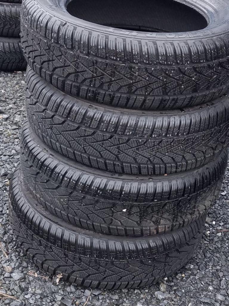 4 pneus hiver 185/60r15 84T, Enlèvement, Utilisé
