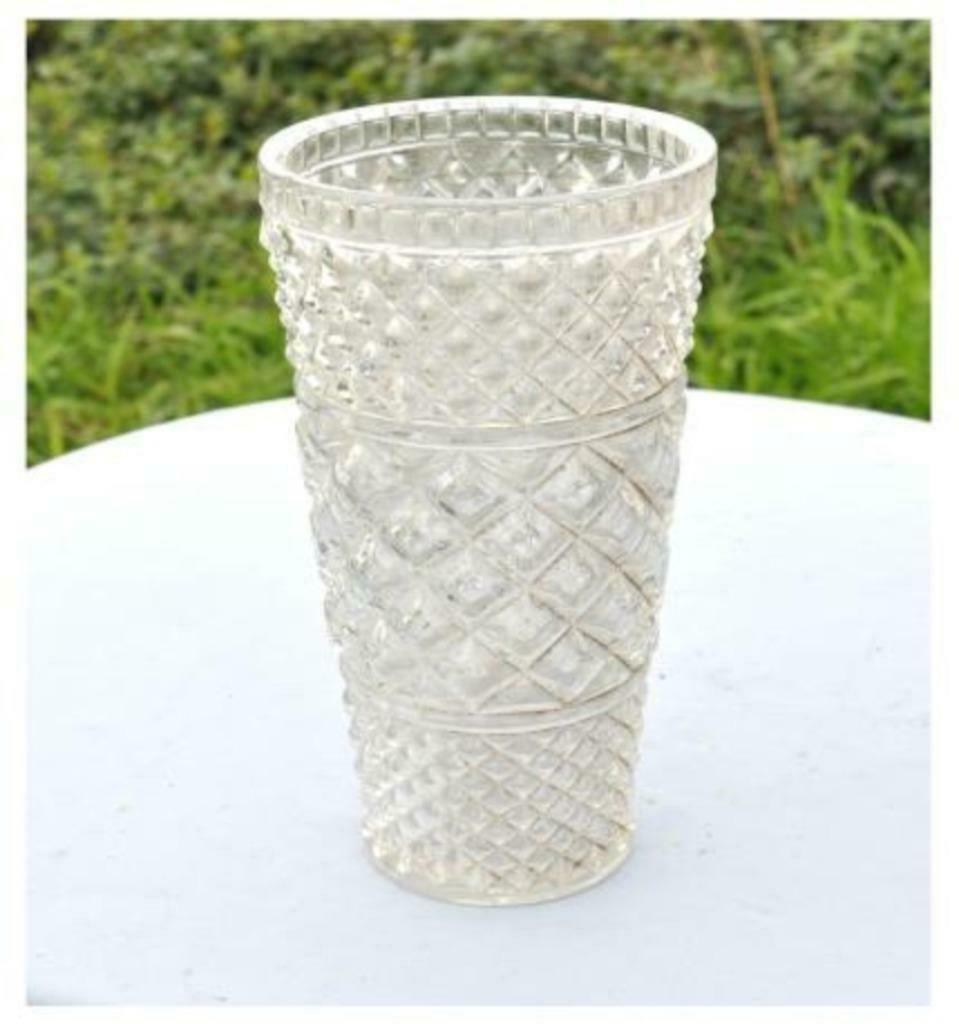 § vase en verre moule 3 tailles moule diamant, Antiquités & Art, Enlèvement ou Envoi