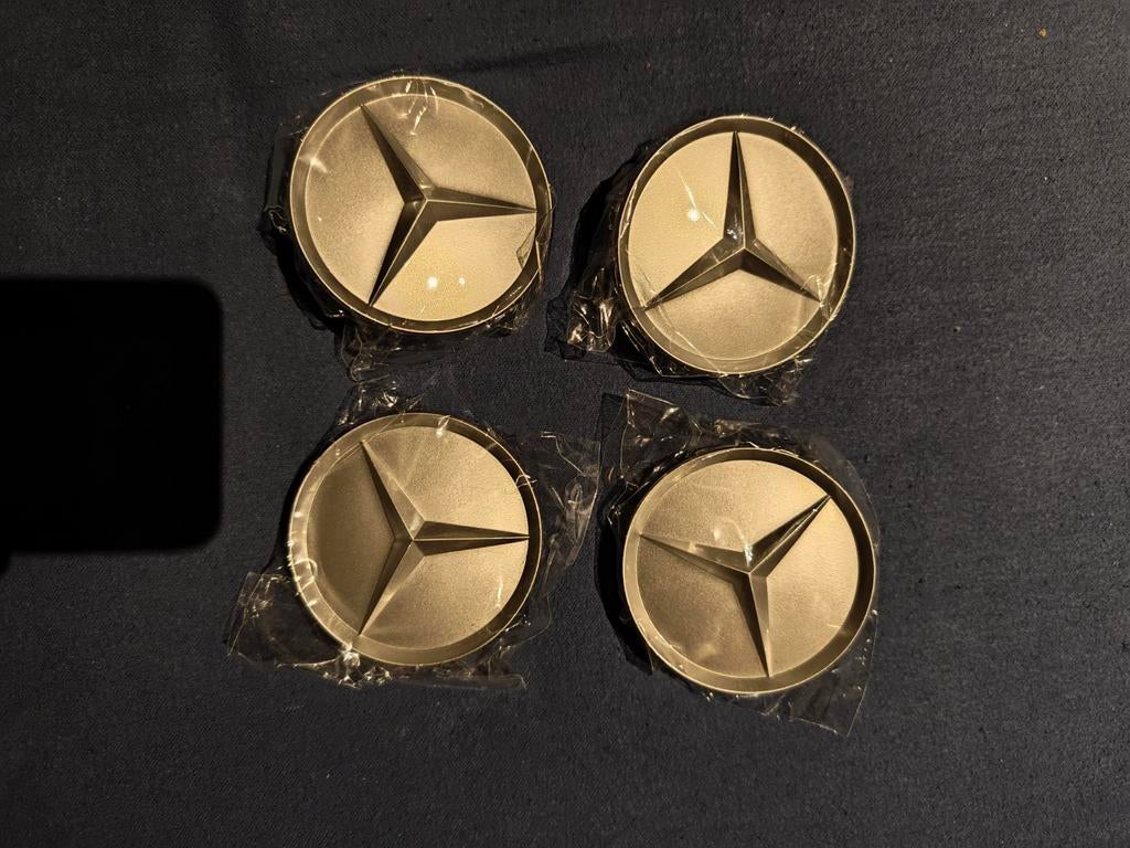 Mercedes w124 w201 r129 naafkapjes centerkapjes, Ophalen