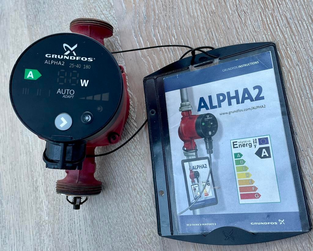 CIRCULATEUR GRUNDFOS chauffage central  ALPHA 2  Type 25-40, Autos : Pièces & Accessoires, Climatisation & Chauffage, Enlèvement