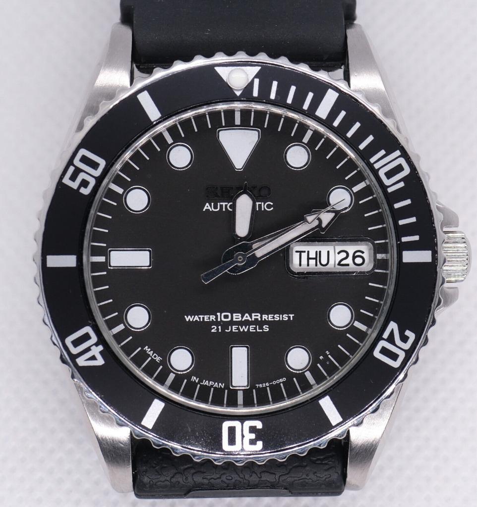 Seiko SKX023 J2 SUB-Style, Enlèvement ou Envoi, Comme neuf