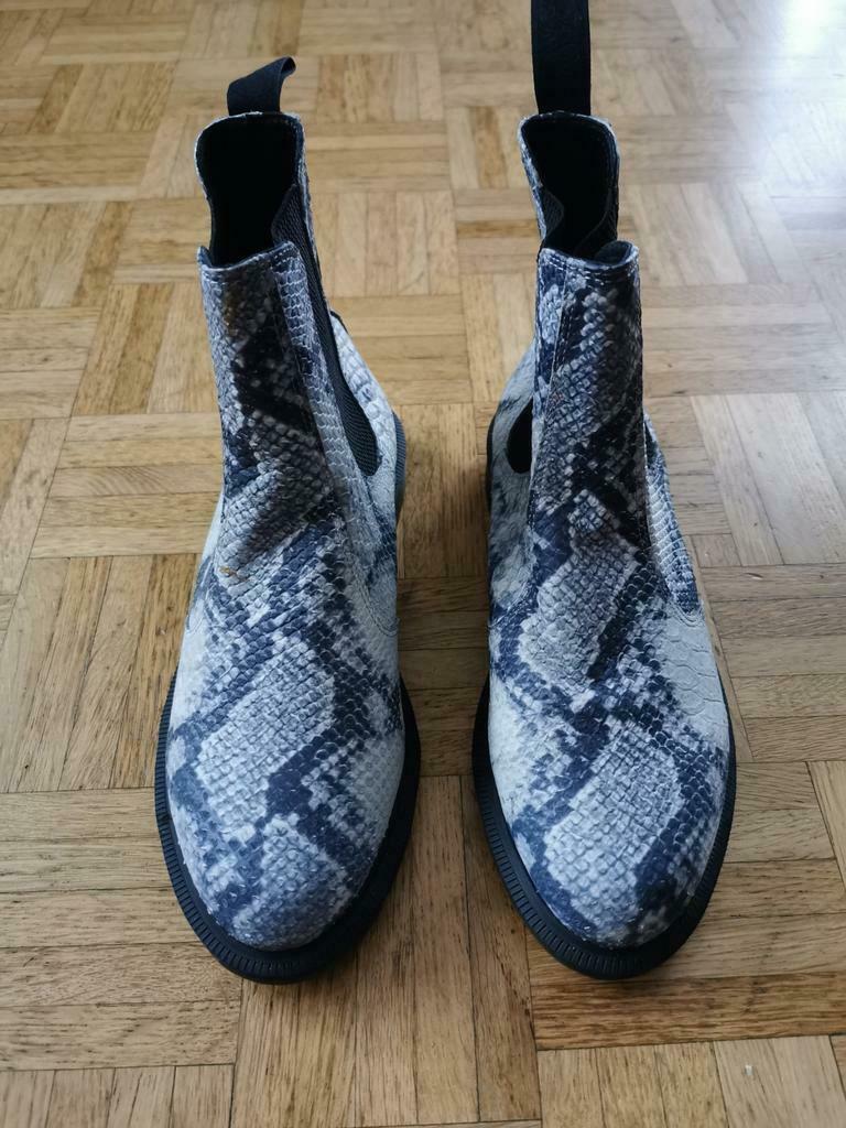Chelsea boots Dr martens, Ophalen of Verzenden, Zo goed als nieuw, Zwart
