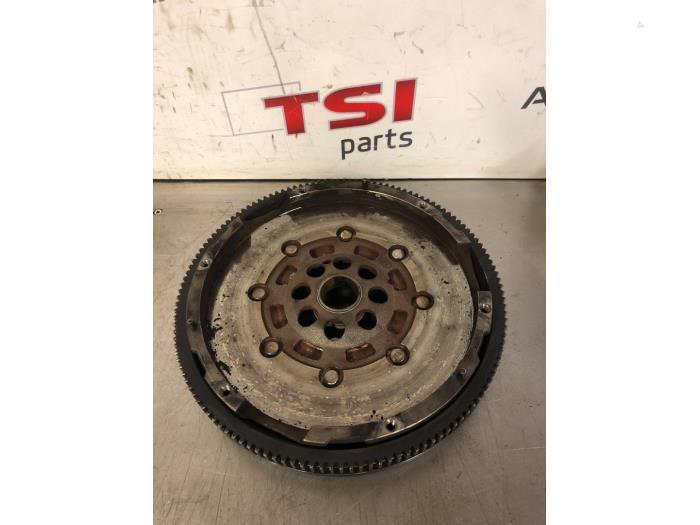 Volant d'inertie masse double d'un Audi A3, -, 3 mois de garantie, Audi, Utilisé