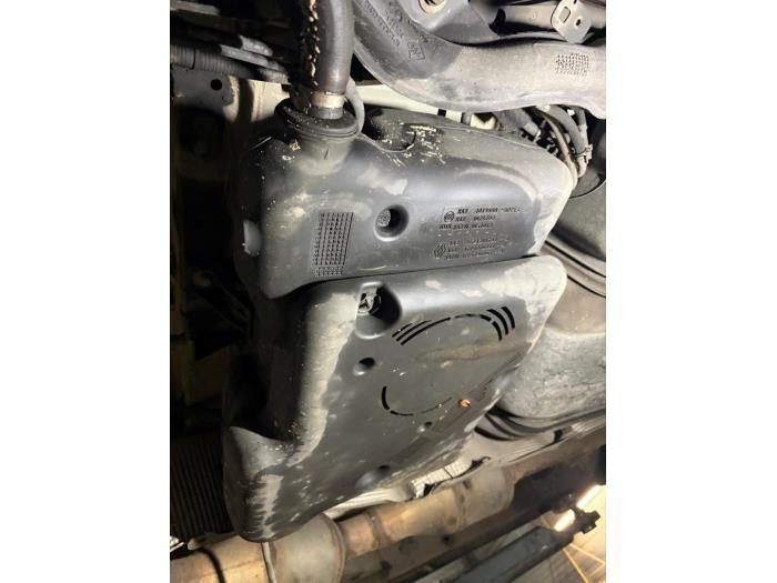 Adblue tank van een Opel Vivaro, Gebruikt, -, -, Opel