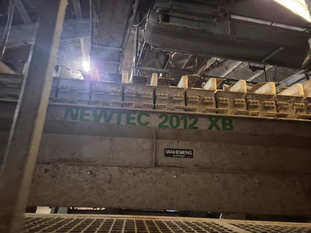 NEWTEC 2012XB, Enlèvement
