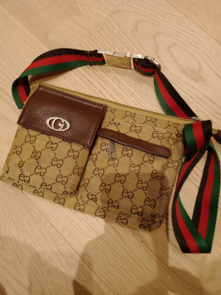 Schoudertas Gucci, Ophalen of Verzenden, Zo goed als nieuw