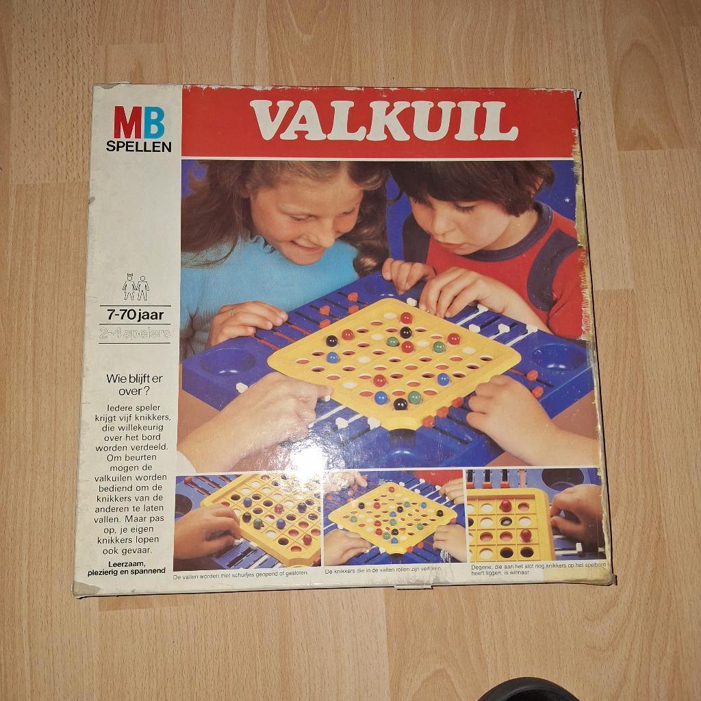 Vintage spel Valkuil, Hobby en Vrije tijd, Een of twee spelers, Ophalen of Verzenden, Gebruikt, MB spelen