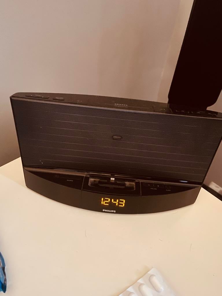 Philips wekkerradio, Ophalen, Zo goed als nieuw, Philips