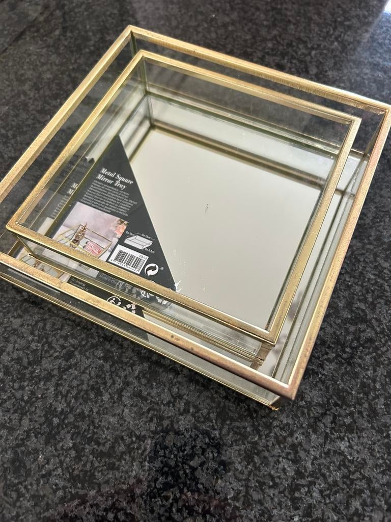 Set van 2 vierkante glazen schalen, Huis en Inrichting, Ophalen, Zo goed als nieuw