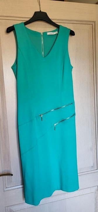 Jurkje in fel blauw, Ophalen of Verzenden, Zo goed als nieuw, Maat 36 (S)