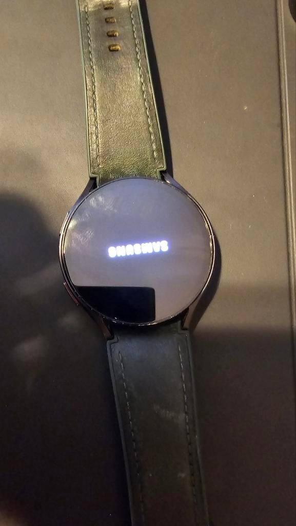 Samsung watch 6 4G zwart, Handtassen en Accessoires, Smartwatches, Ophalen of Verzenden, Hoogte, Zwart