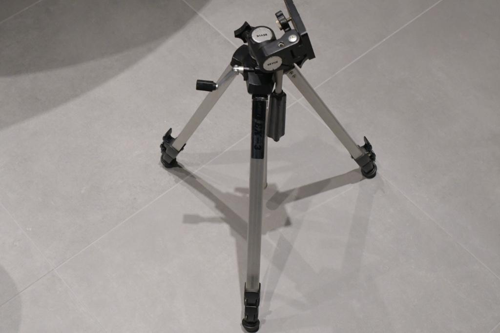 Statief Revue EX-3 type crémaillière, Audio, Tv en Foto, Fotografie | Statieven en Balhoofden, Gebruikt, Minder dan 150 cm, Met balhoofd