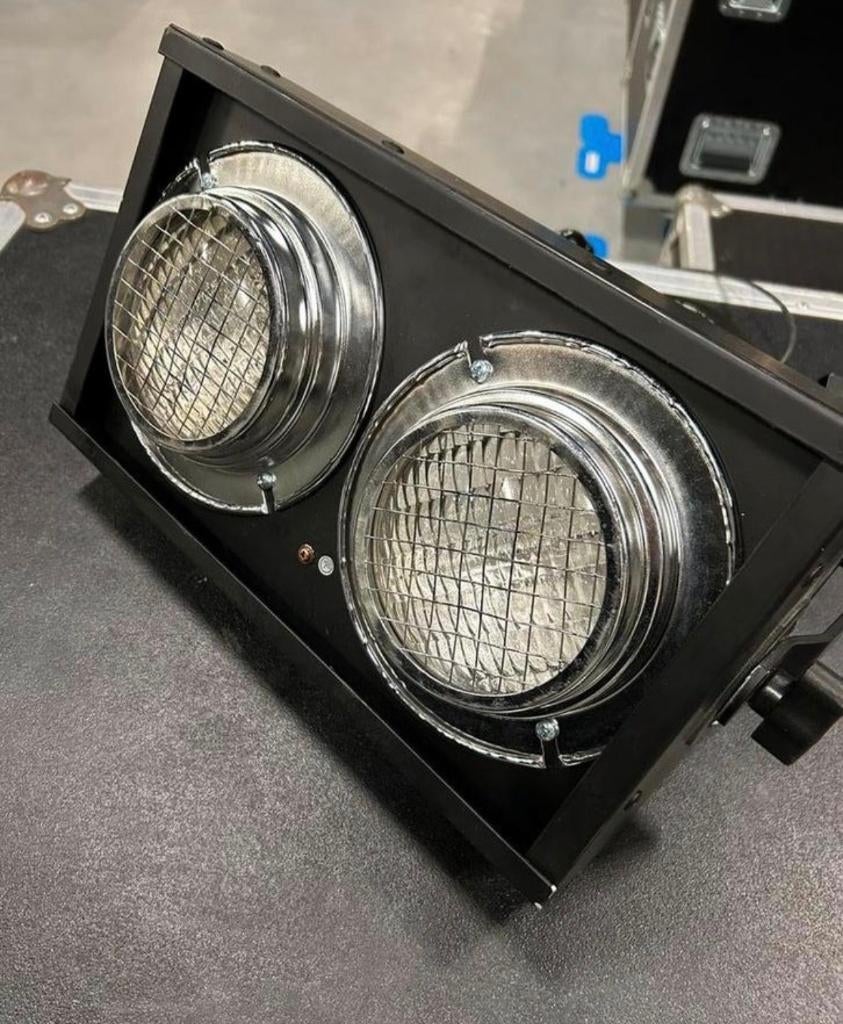 Showtec 2-lite blinder / 2x 650w met dimmer, Muziek en Instrumenten, Licht en Laser, Ophalen of Verzenden, Gebruikt, Licht