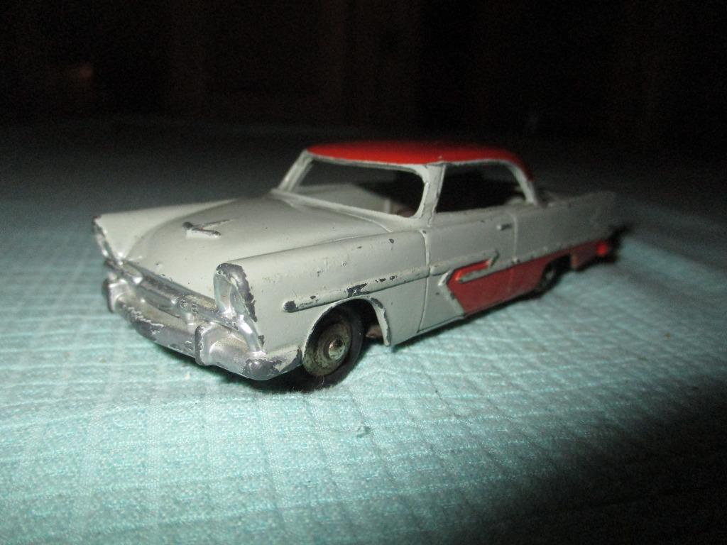 Dinky-Toys Plymouth Belvedere, Hobby & Loisirs créatifs, Enlèvement ou Envoi, Utilisé, Dinky Toys