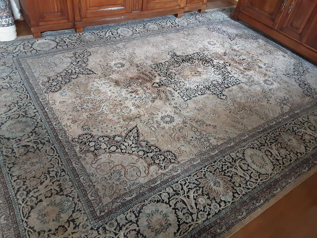 Tapis oriental, Enlèvement, Comme neuf
