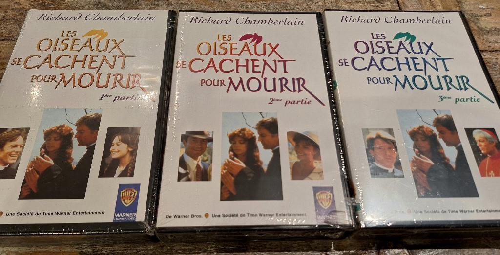 Les Oiseaux Se Cachent Pour Mourir 1-2-3 - 3 x New VHS - FR, À partir de 6 ans, Enlèvement ou Envoi, Neuf, dans son emballage