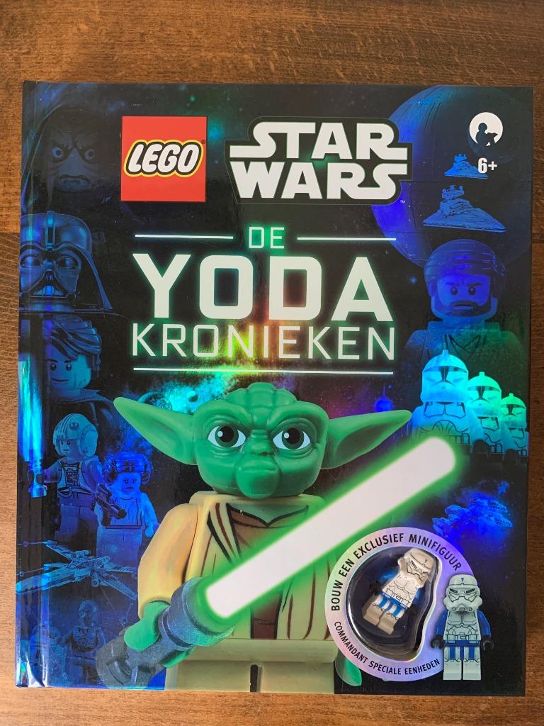 LEGO STAR WARS Boek De Yoda-kronieken, Ophalen of Verzenden, Zo goed als nieuw, Boek of Poster