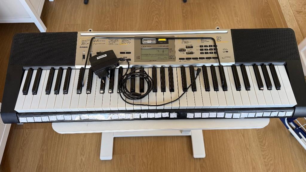 CASIO LK 260, Ophalen, 61 toetsen, Casio