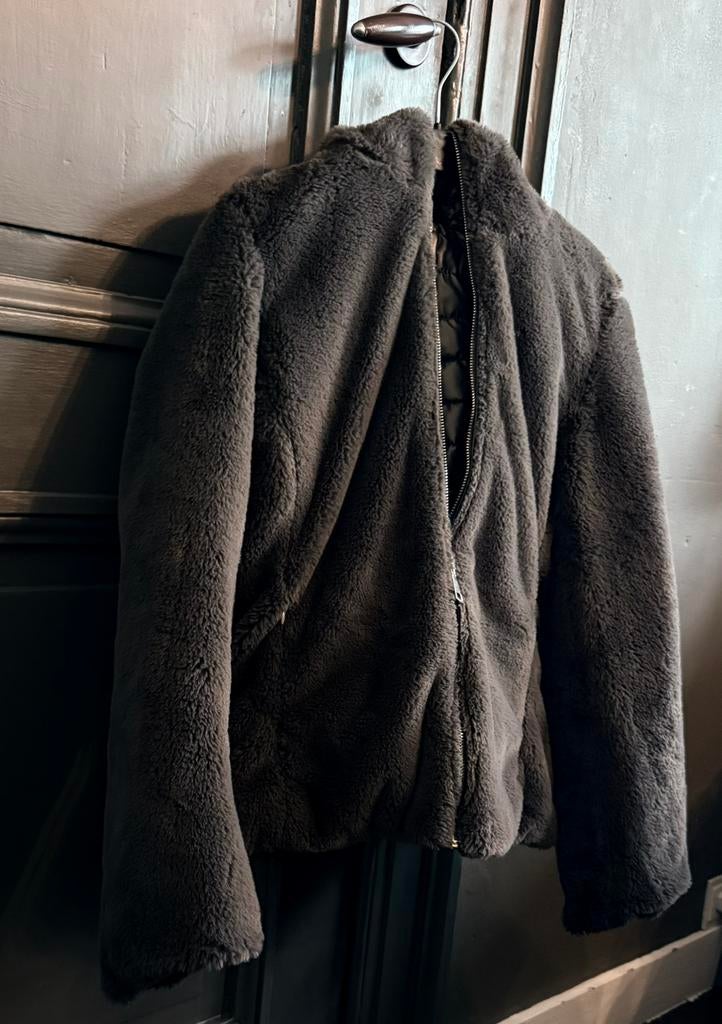 Veste taille S, Enlèvement ou Envoi, Comme neuf