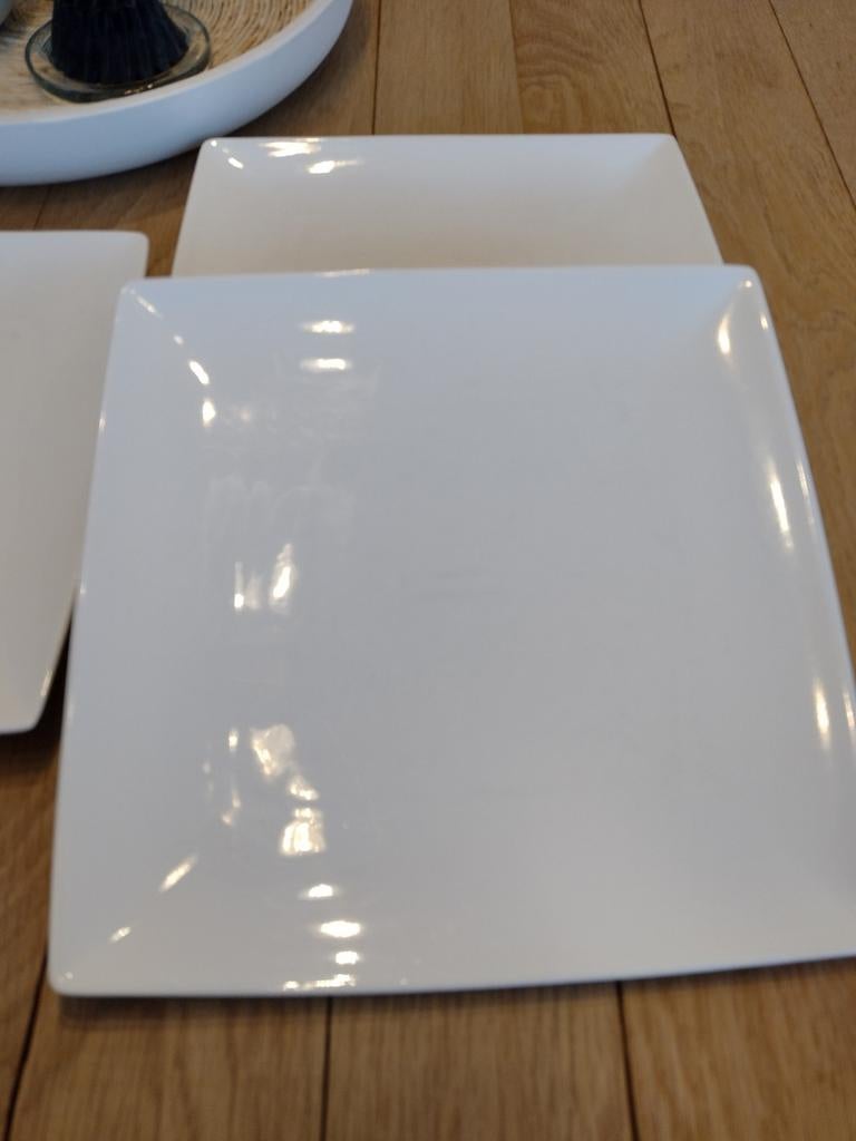 3 vierkante witte porseleinen borden, Huis en Inrichting, Ophalen of Verzenden