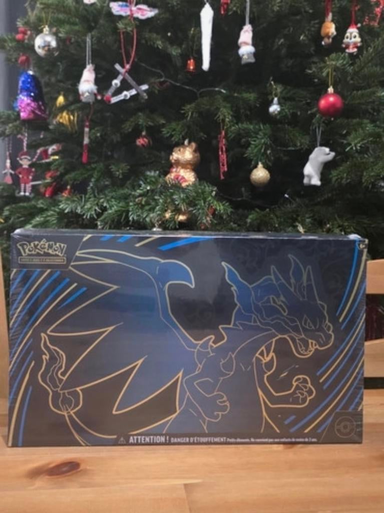 Pokemon coffret ultra premium me2 Dracaufeu en français, Hobby & Loisirs créatifs, Enlèvement, Comme neuf