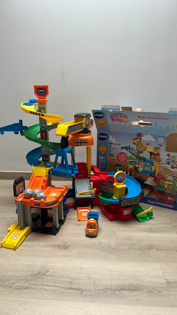 Vtech toet toet auto’s mega bouwplaats, Kinderen en Baby's, Ophalen, Zo goed als nieuw