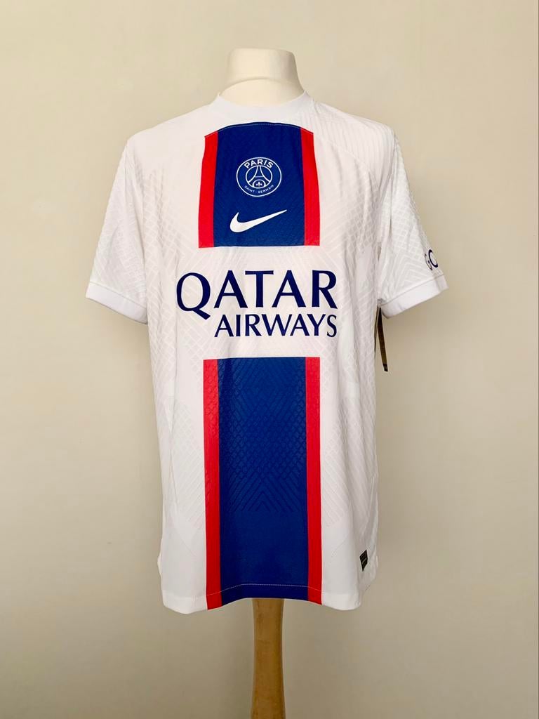 Paris Saint-Germain 2022-2023 Third Mbappé player version, Maat L, Ophalen of Verzenden, Nieuw, Shirt