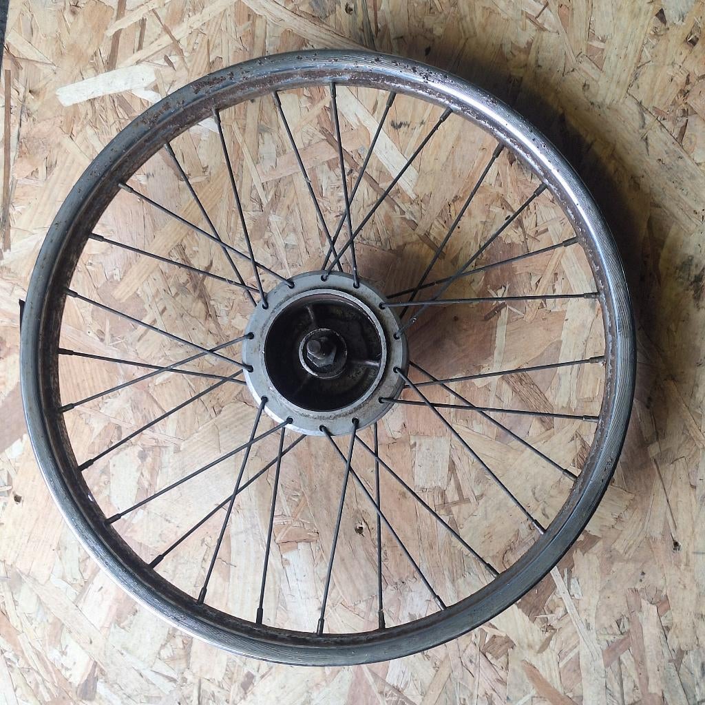 jante avant 16 peugeot 103, Enlèvement ou Envoi