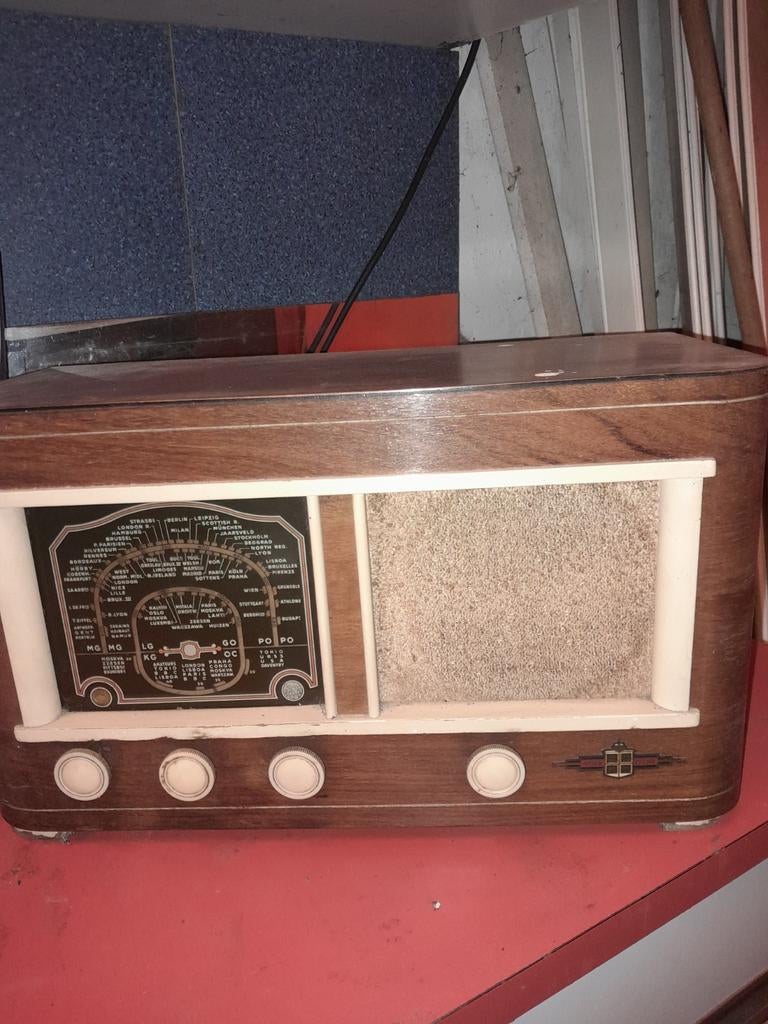 poste de radio TSF., Enlèvement, Radio