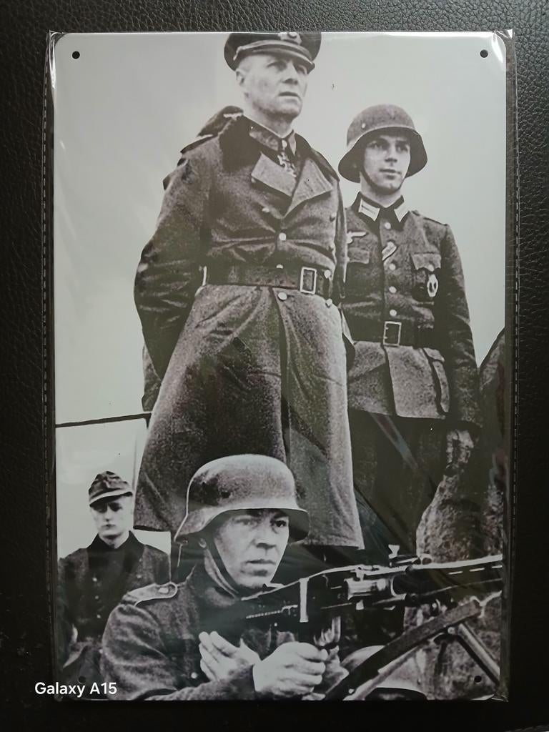 Generaal feldmaarschalk Erwin Rommel 20 op 30 cm, Ophalen of Verzenden