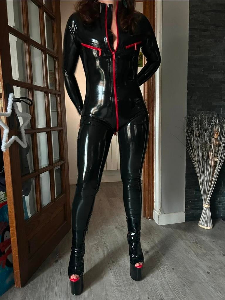 Gezocht!!!!!  Latex kleding, Kleding | Dames, Verzenden