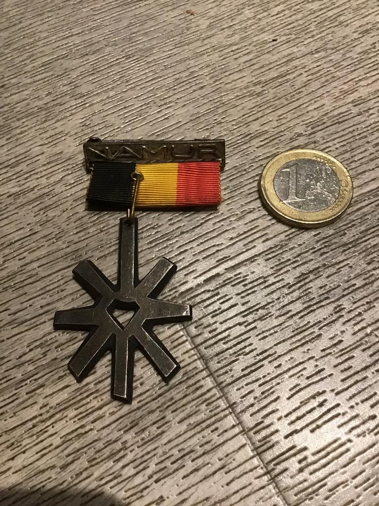 Médaille religieuse à Namur, Enlèvement ou Envoi
