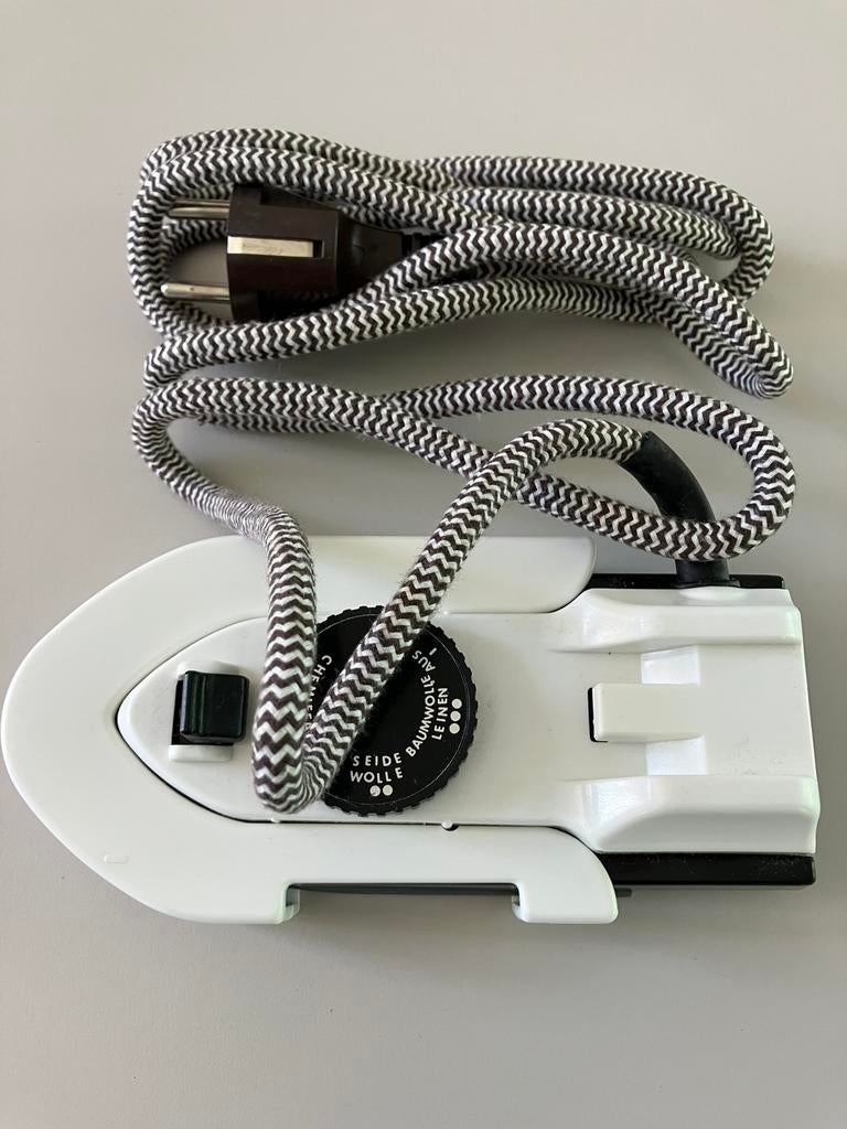 Mini-reisstrijkijzer NIEUW., Elektronische apparatuur, Ophalen of Verzenden