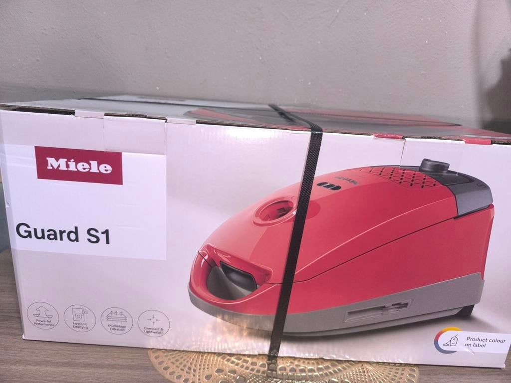 Aspirateur Miele neuf, Enlèvement, Aspirateur