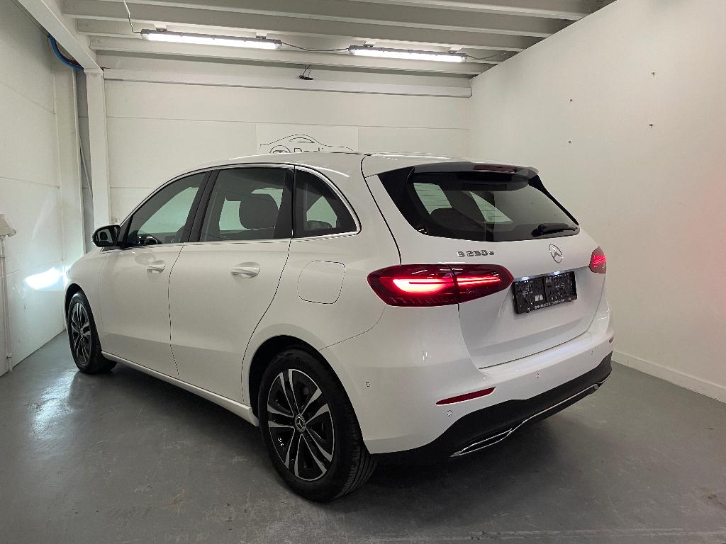Mercedes-Benz - B250e - Plug-In Hybride, Leder en Stof, Wit, Bedrijf, 5 deurs