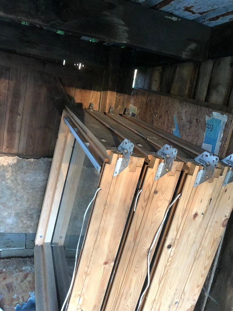 oude VELUX ramen te koop, Doe-het-zelf en Bouw, Ophalen, Gebruikt, Zwart, Minder dan 5 m²