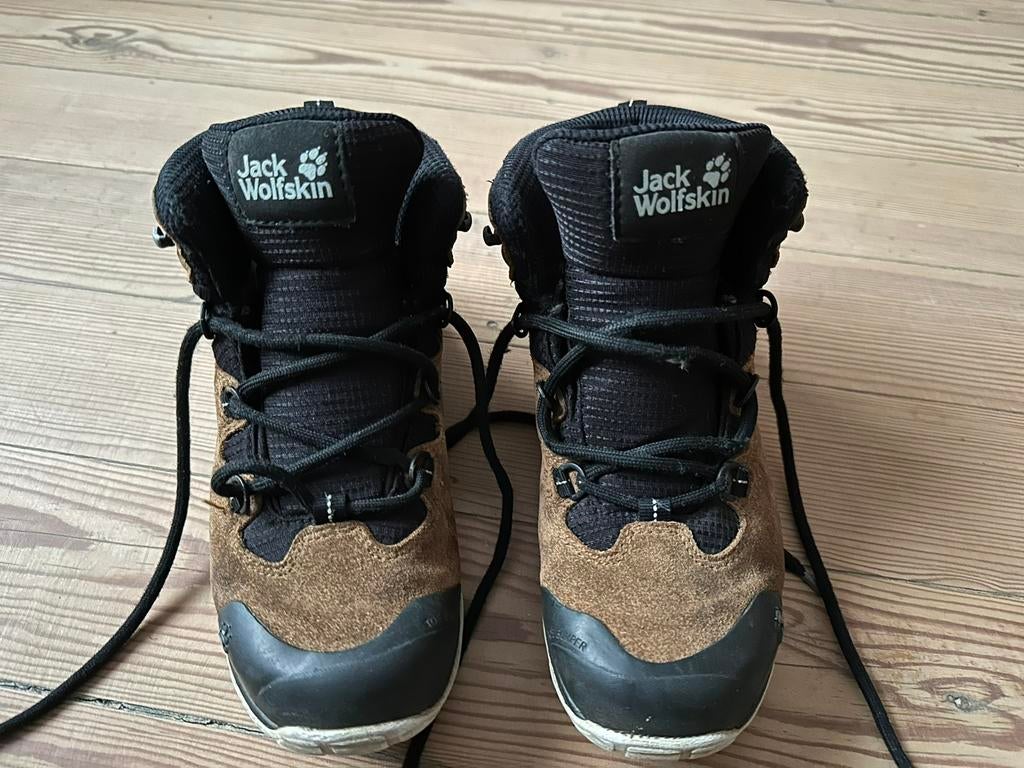 Jack wolfskin kinderwandelschoenen bruin maat 33, Ophalen, Gebruikt