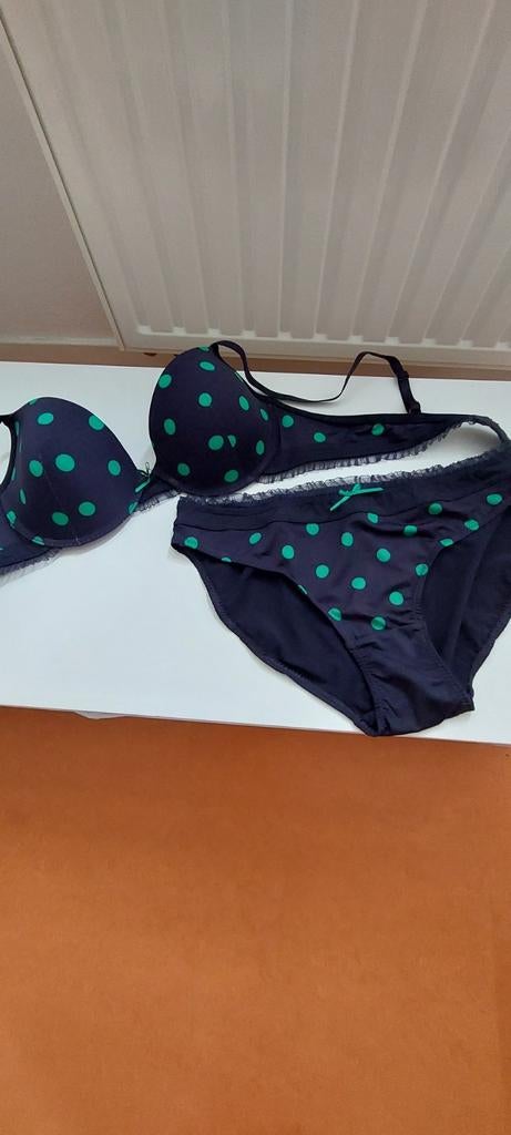 Gloednieuwe bh en slip set, Ophalen of Verzenden, BH